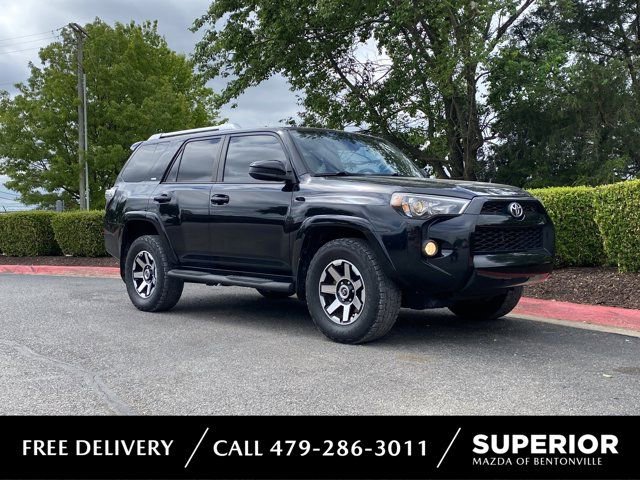 Used 2018 Toyota 4Runner SR5 RWD image 1