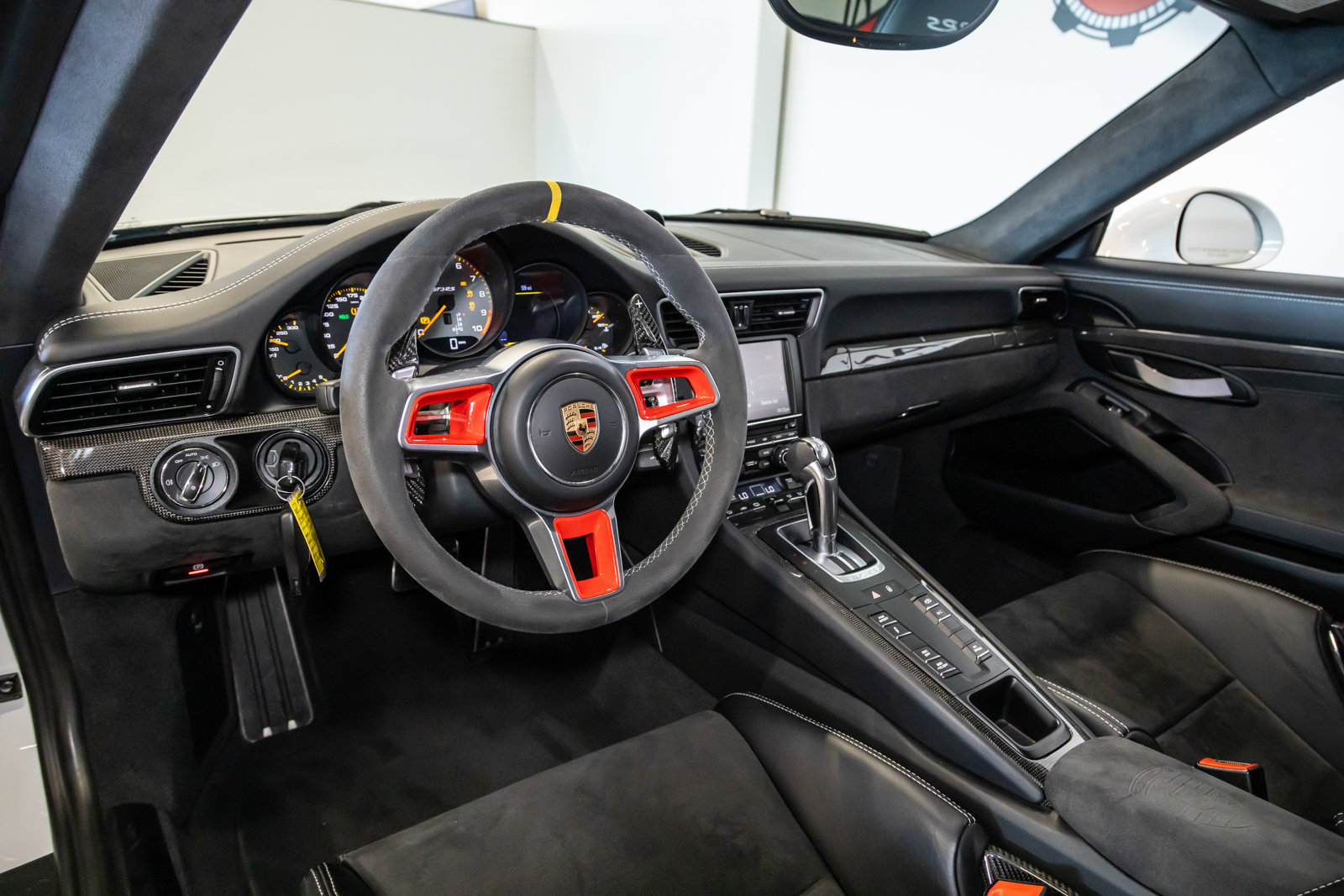 Used 2016 Porsche 911 GT3 RS RWD image 29