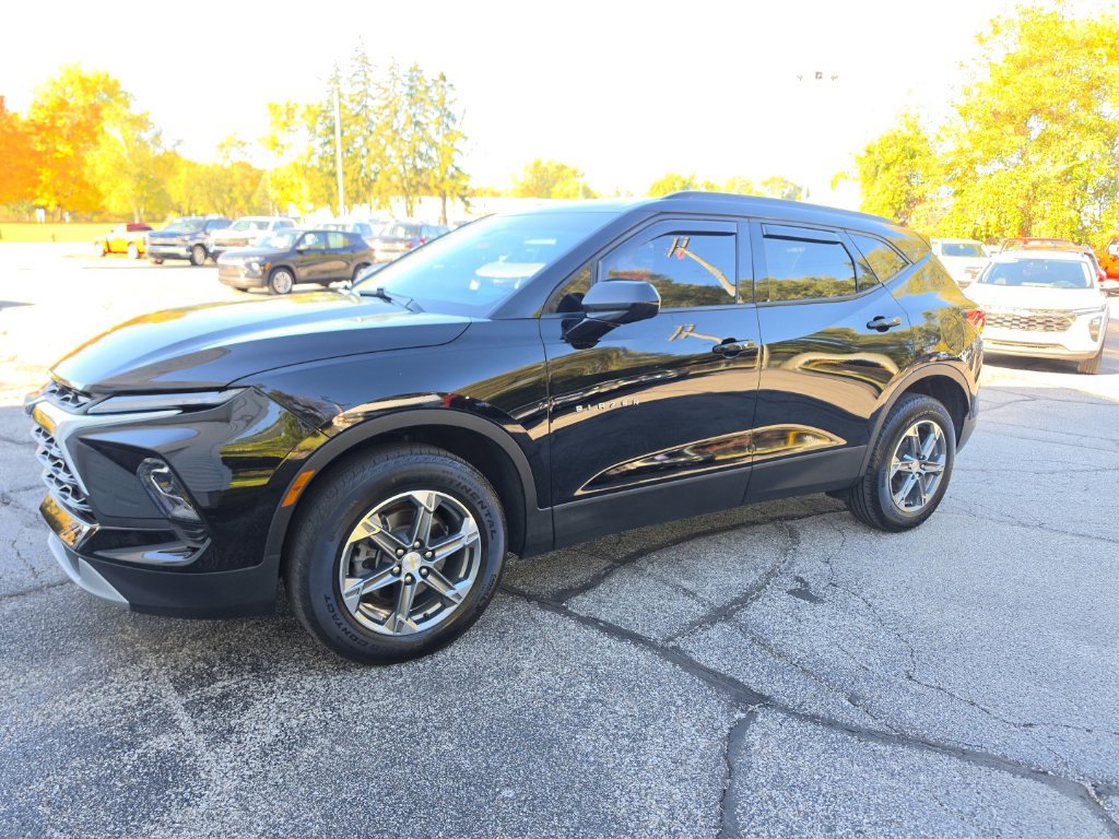 Certified 2023 Chevrolet Blazer LT w/ Convenience Package FWD image 3