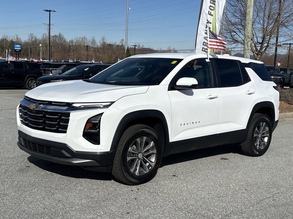 New 2026 Chevrolet Equinox LT image 4