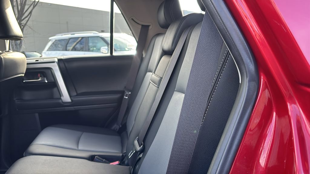 Used 2020 Toyota 4Runner SR5 Premium w/ Moonroof Package image 30