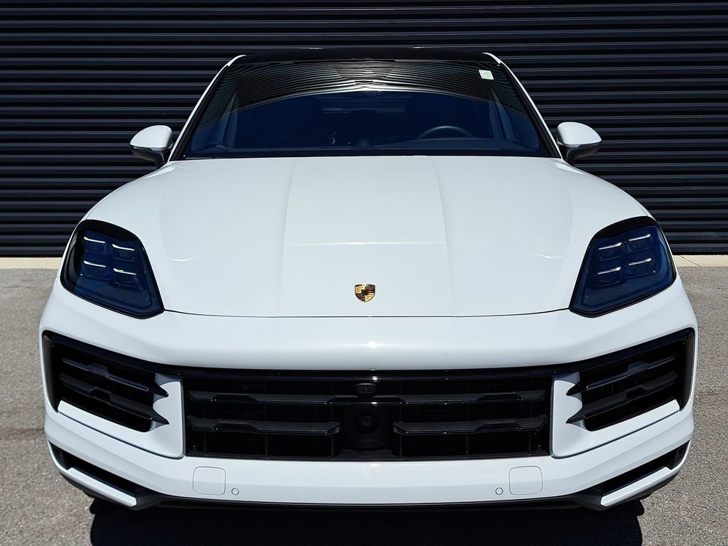 Certified 2025 Porsche Cayenne Coupe image 10