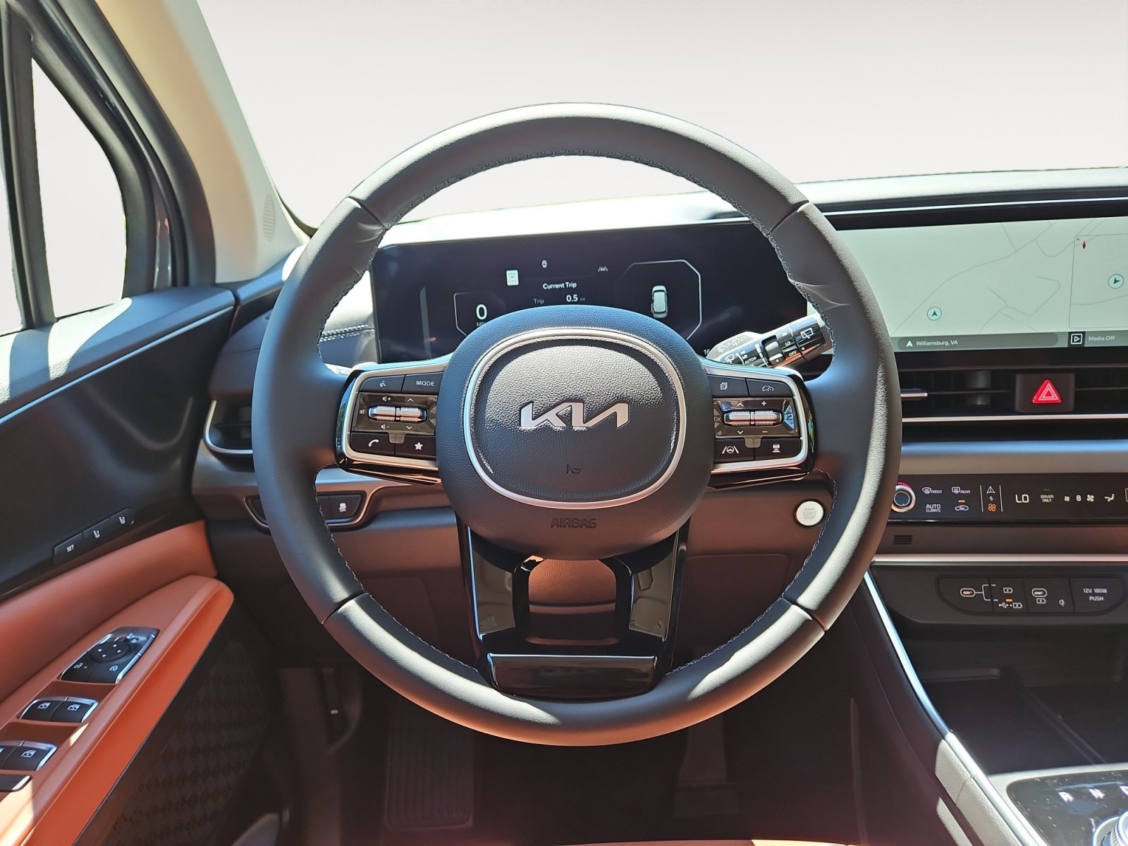 New 2026 Kia Carnival SX image 12