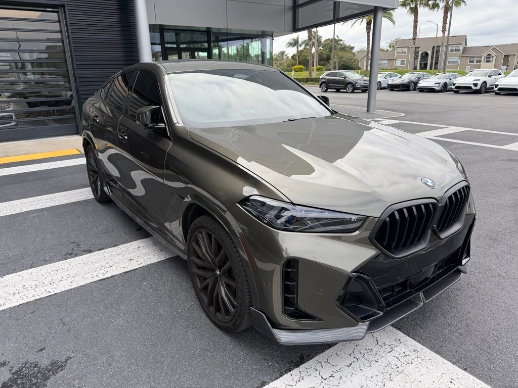 Used 2024 BMW X6 xDrive40i w/ Premium Package image 4