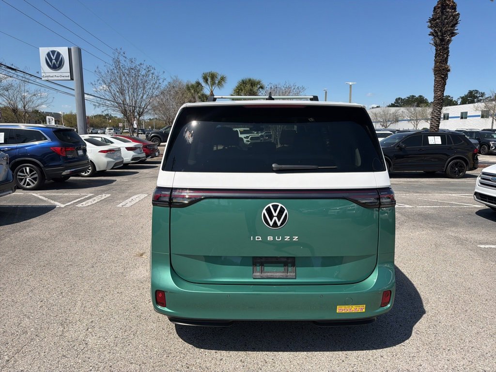 Used 2025 Volkswagen ID. Buzz 1st Edition image 6