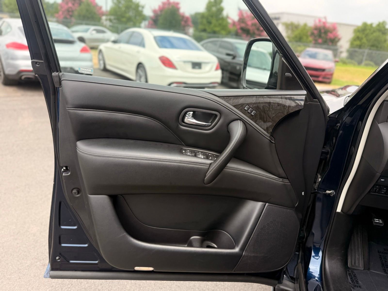 Used 2020 INFINITI QX80 Luxe w/ Proassist Package image 11