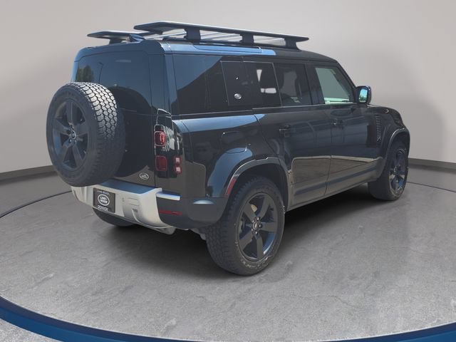 Used 2022 Land Rover Defender 110 S AWD/4WD image 6