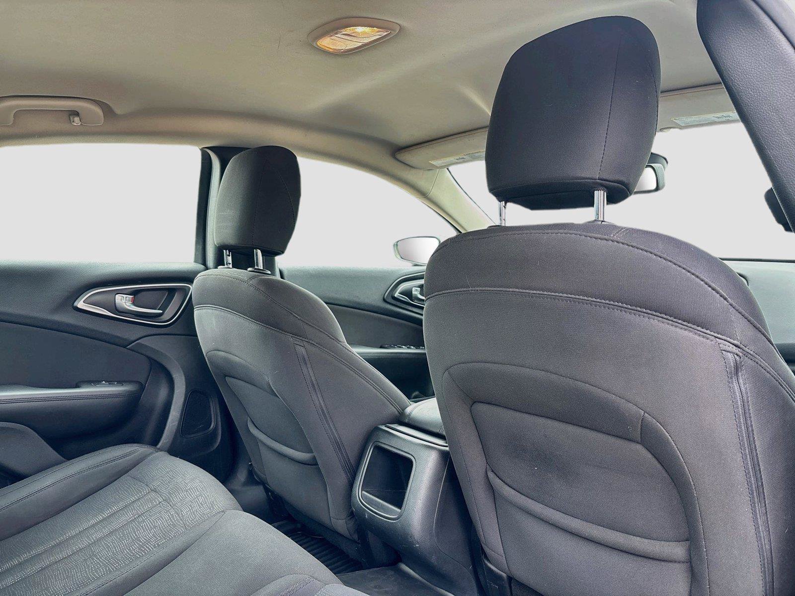 Used 2015 Chrysler 200 Limited w/ Convenience Group FWD image 33