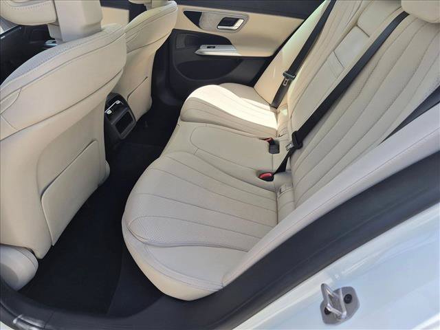 Used 2026 Mercedes-Benz E 350 4MATIC Sedan image 14