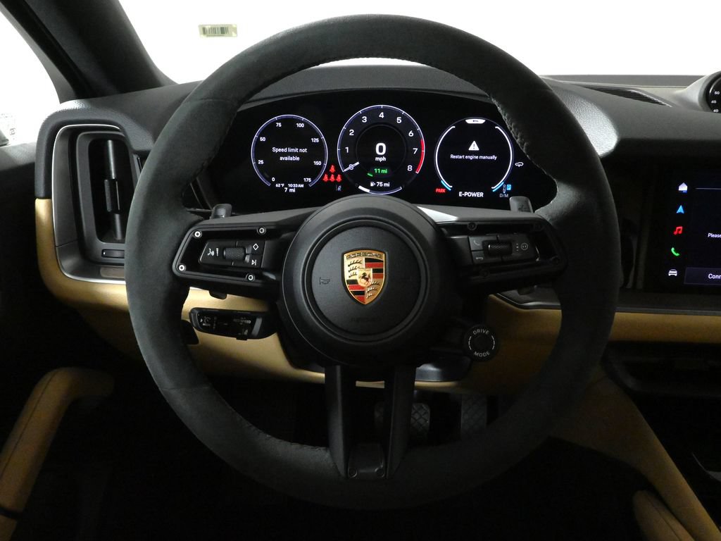 Used 2026 Porsche Cayenne E-Hybrid Coupe AWD/4WD image 16