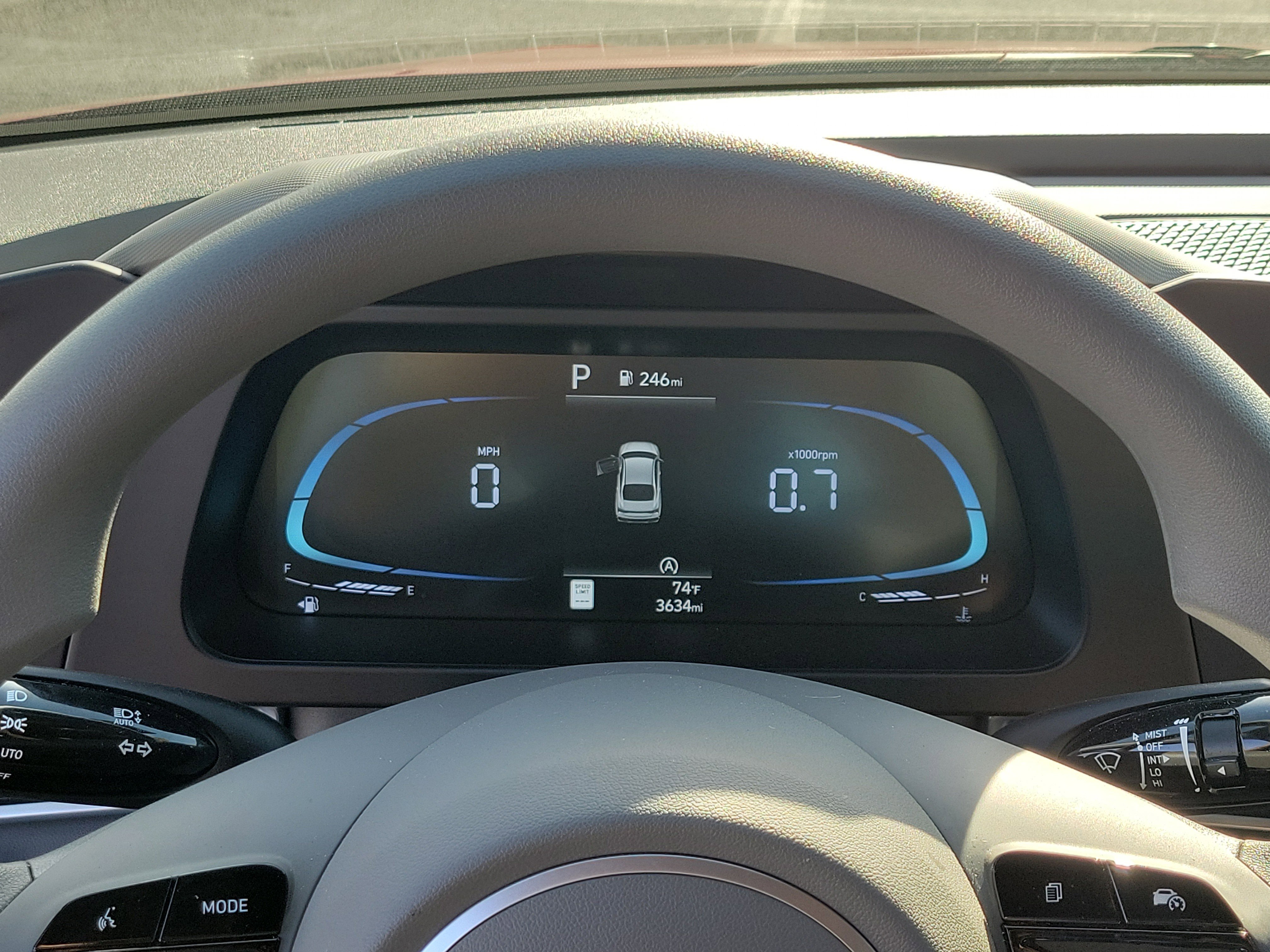 Used 2025 Hyundai Elantra SE image 25