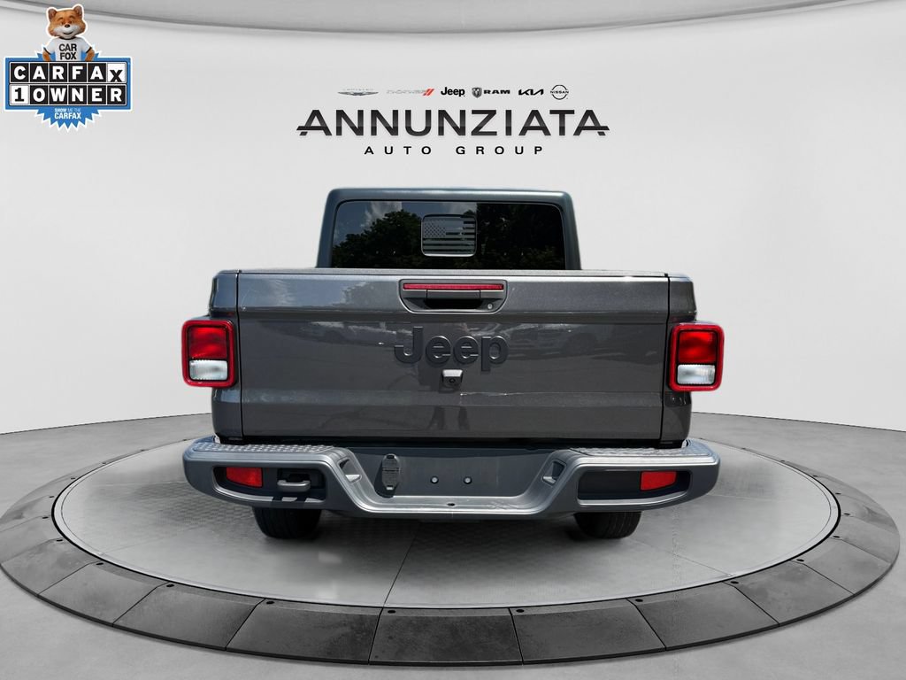 Used 2025 Jeep Gladiator Sport AWD/4WD image 4