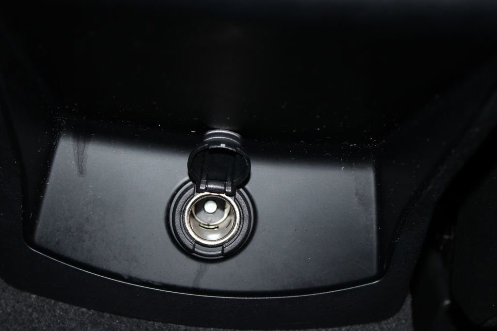 Used 2024 Kia Sorento S image 27