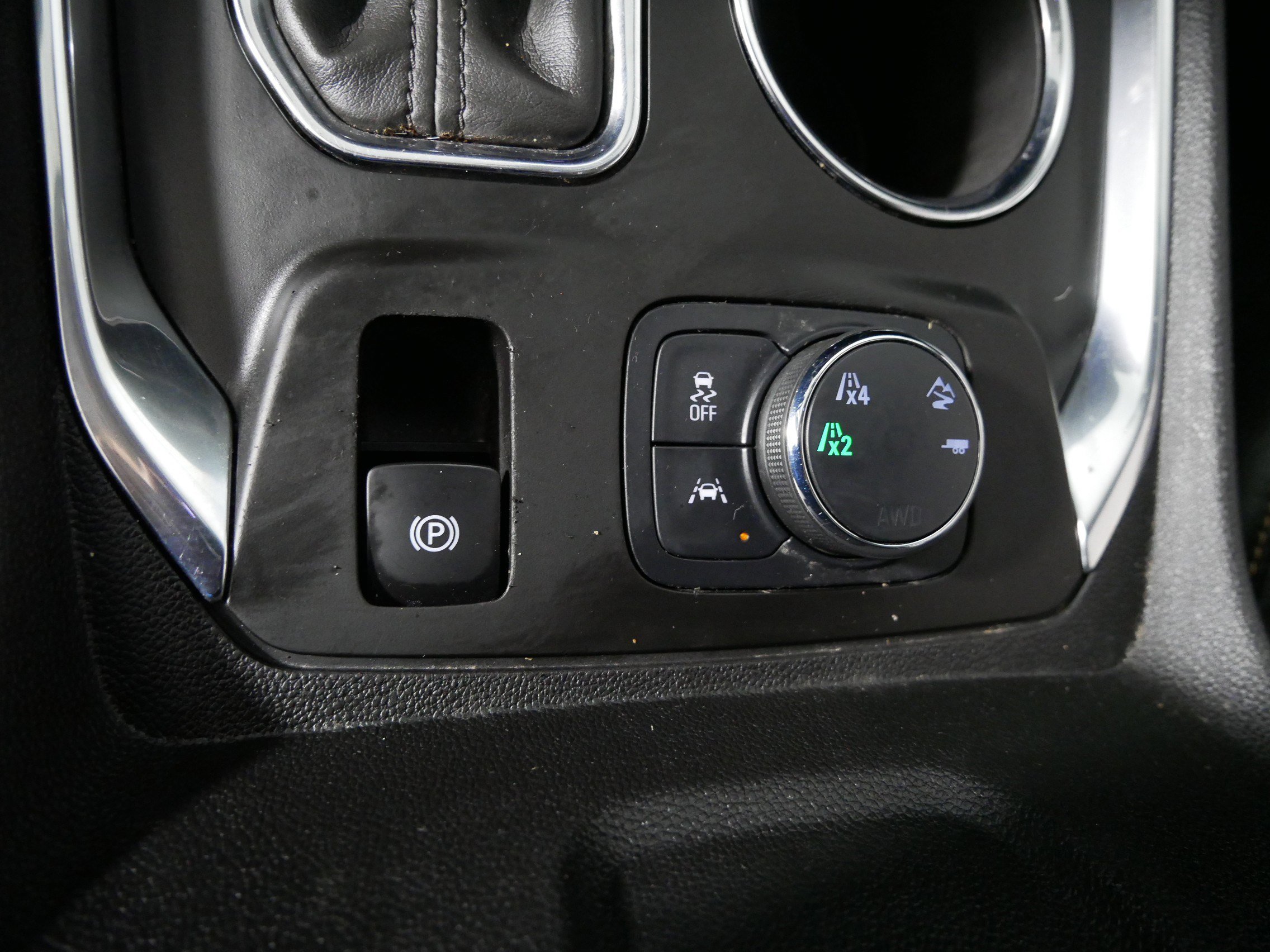 Used 2019 Chevrolet Traverse Premier AWD/4WD image 30