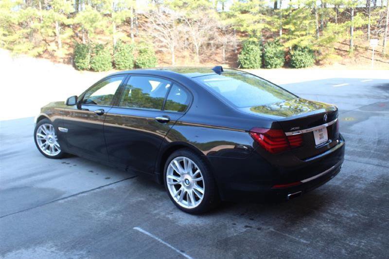 Used 2013 BMW 750Li xDrive AWD/4WD image 3