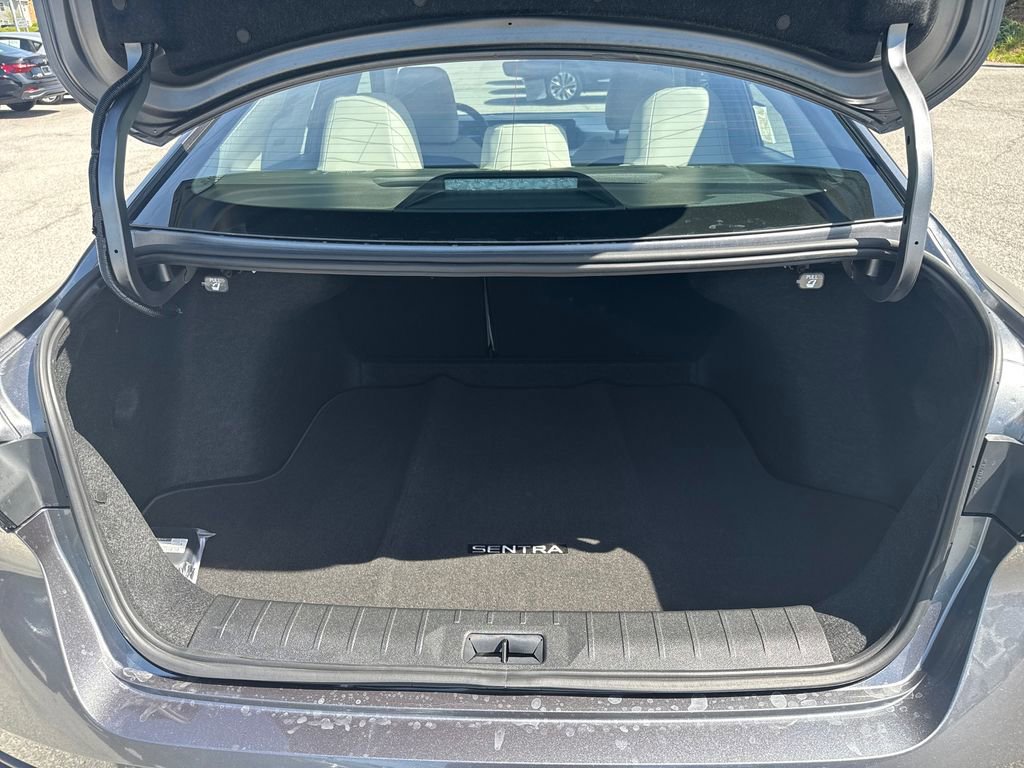 New 2026 Nissan Sentra SL w/ Floor Mat Package FWD image 24