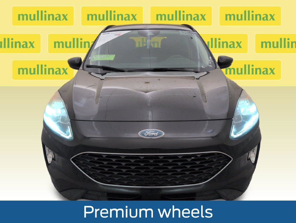 Certified 2020 Ford Escape Titanium AWD/4WD image 15