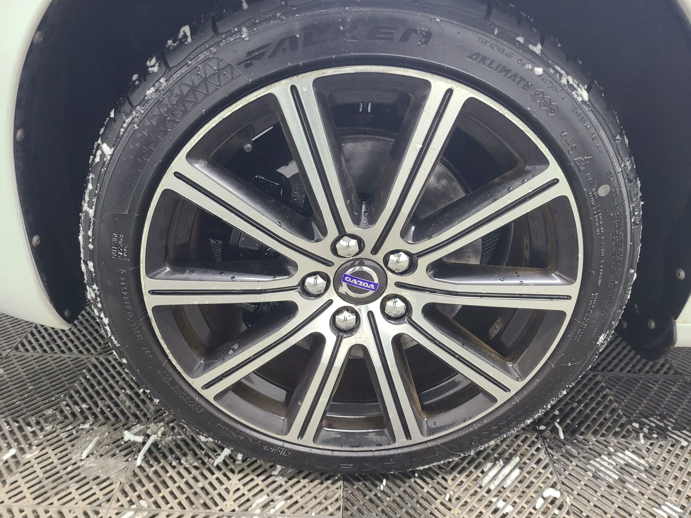 Used 2016 Volvo S60 T5 Premier image 17