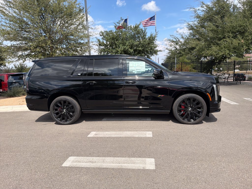 New 2026 Cadillac Escalade ESV V w/ LPO, ONYX Package AWD/4WD image 11