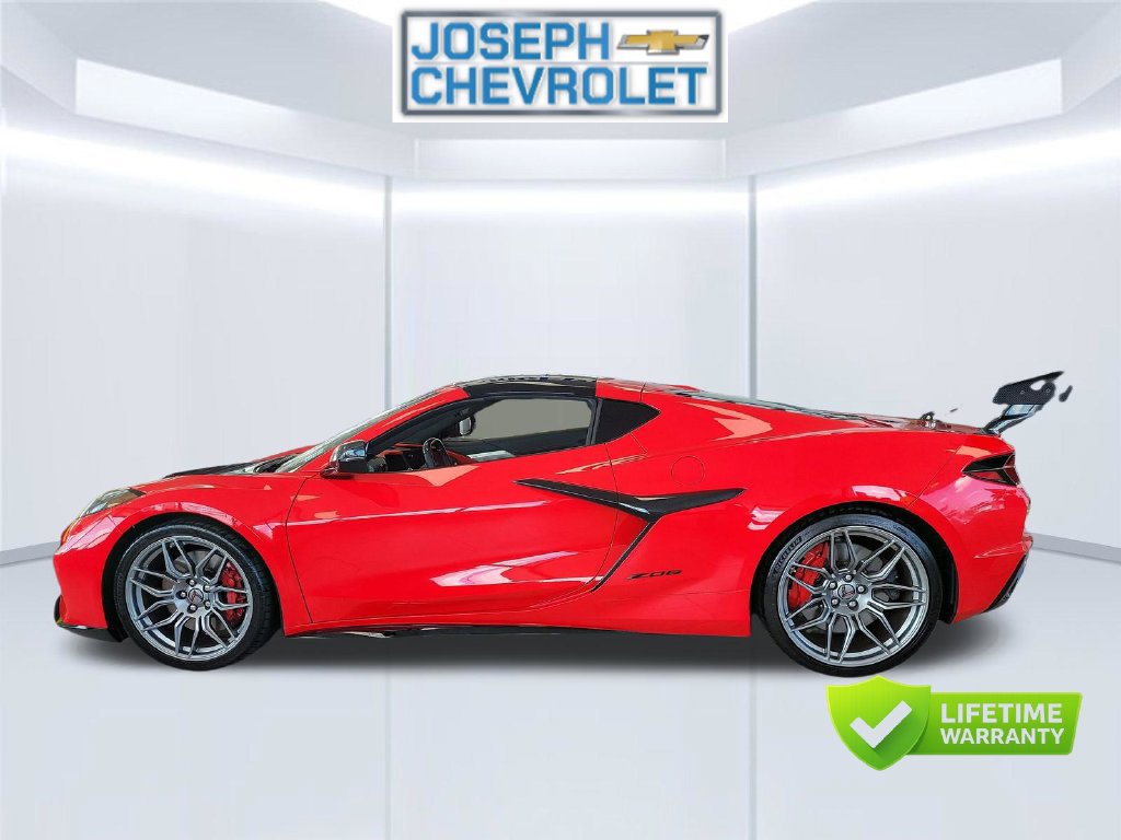 Used 2026 Chevrolet Corvette Z06 w/ Battery Protection Package RWD image 5