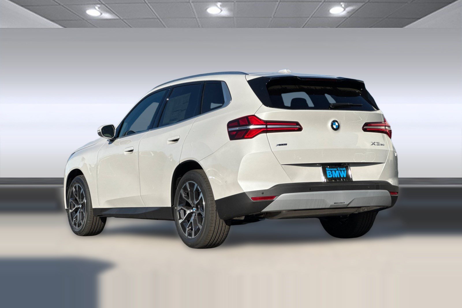 Used 2026 BMW X3 xDrive30i w/ Premium Package AWD/4WD image 3