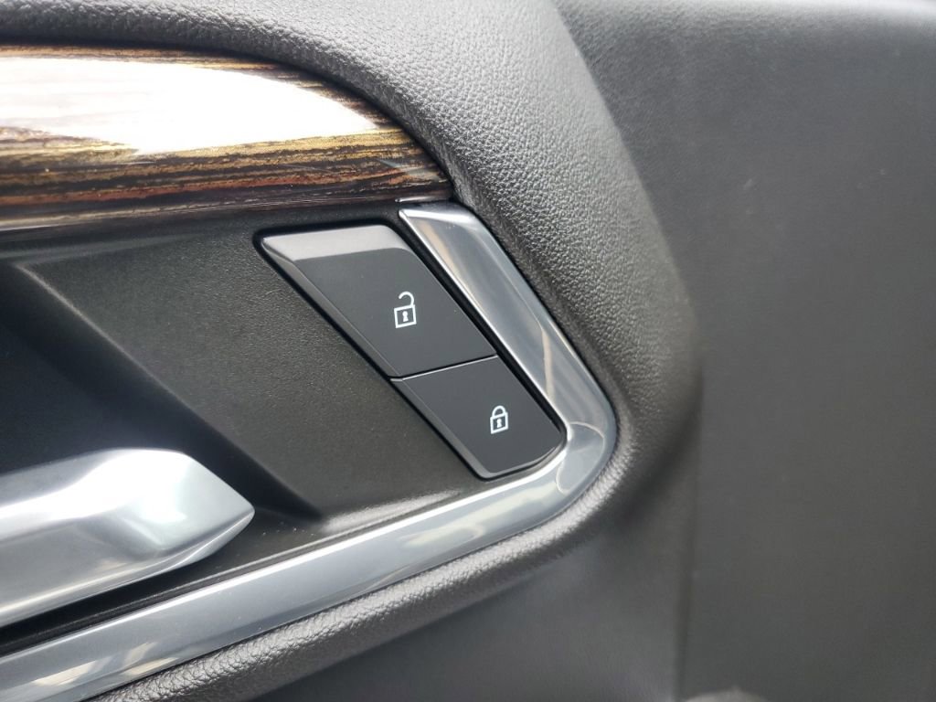 Used 2022 GMC Sierra 1500 Elevation w/ Elevation Premium Package image 9