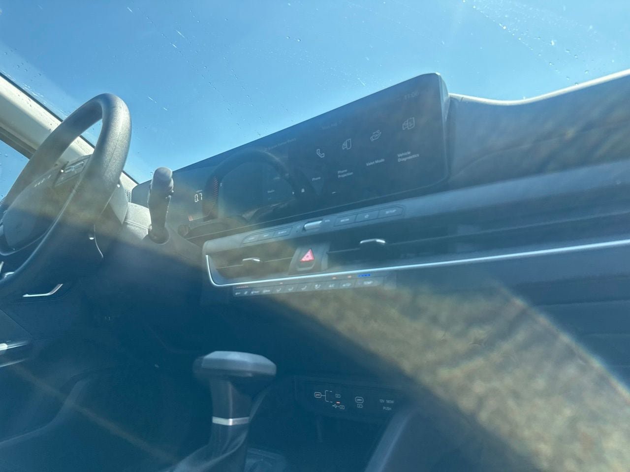 Used 2025 Kia K4 FWD image 20