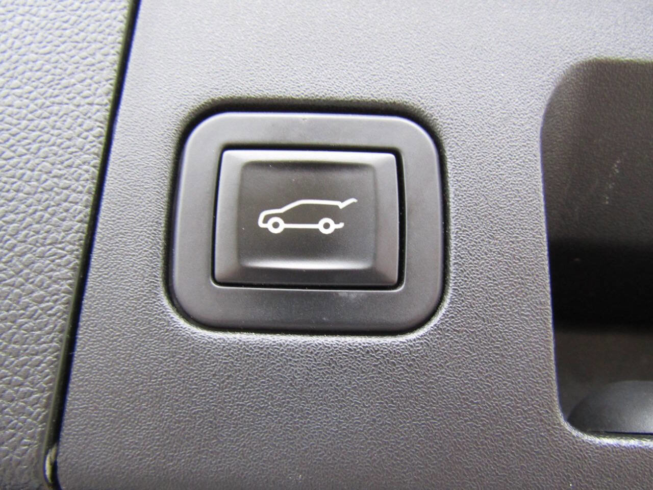 Used 2019 Cadillac XT4 Sport image 25
