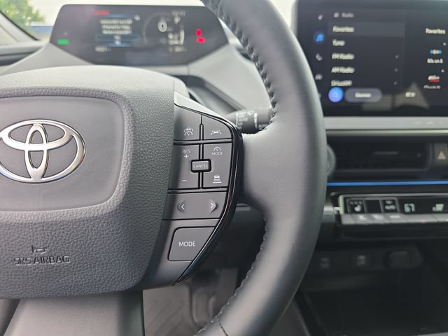 Used 2025 Toyota Prius FWD image 20