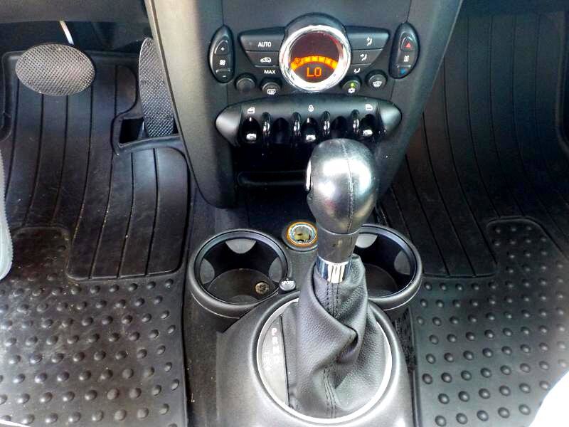Used 2011 MINI Cooper Clubman w/ Premium Pkg image 14