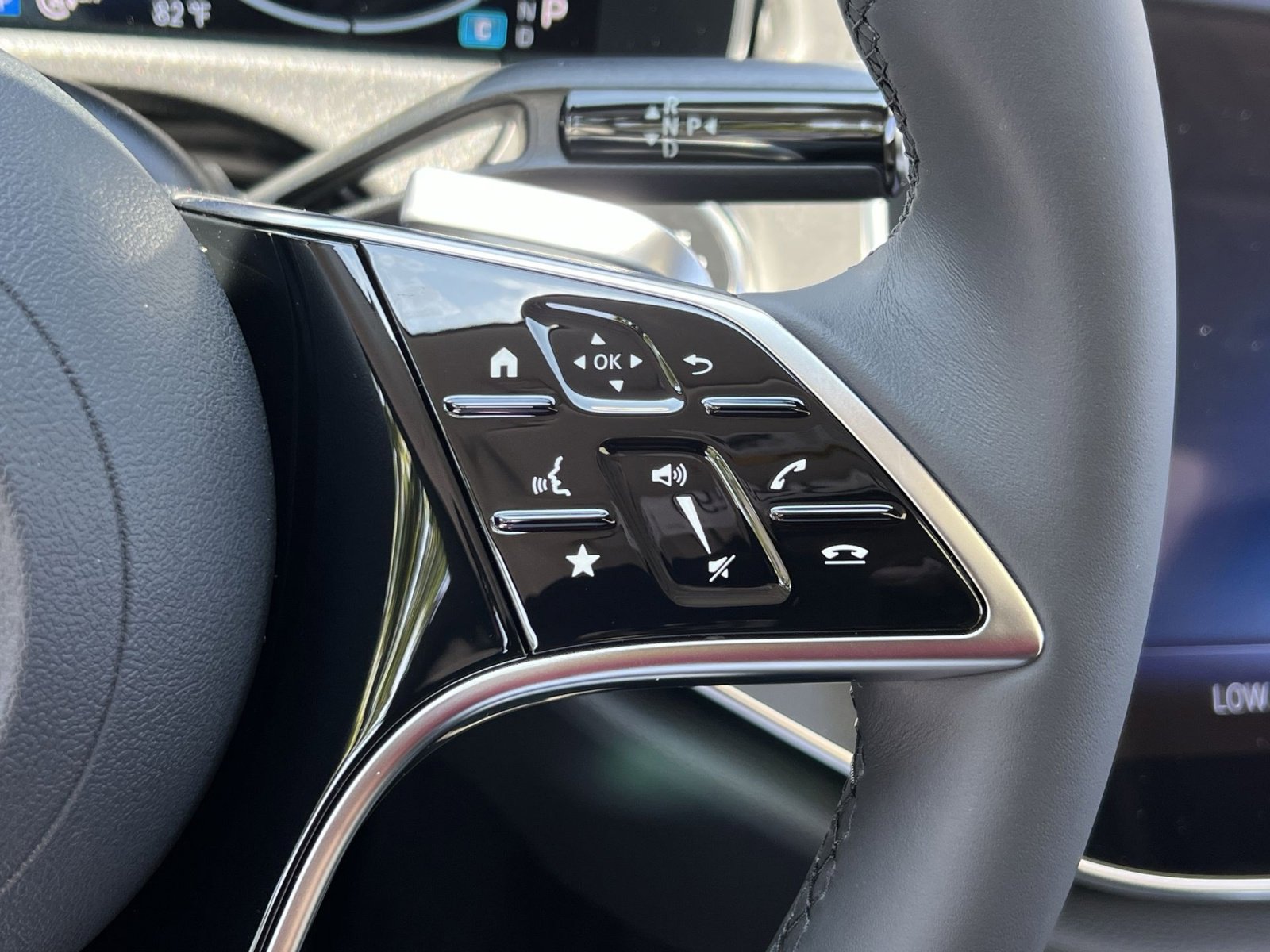 New 2026 Mercedes-Benz E 350 4MATIC Sedan image 30