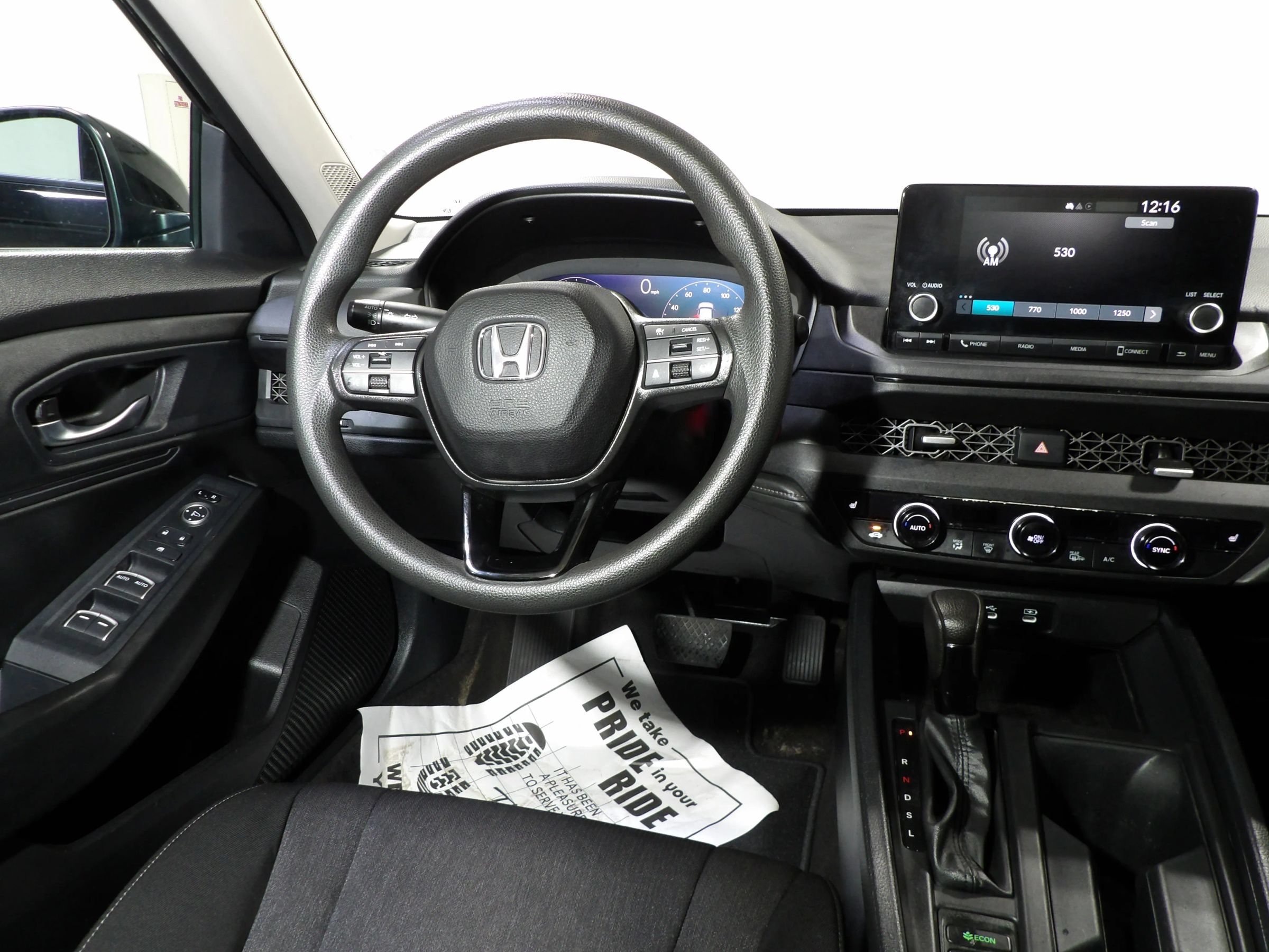 Used 2025 Honda Accord SE image 11