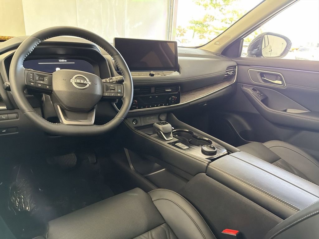 Certified 2026 Nissan Rogue Platinum w/ Platinum Premium Package image 18