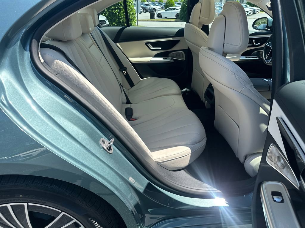 New 2026 Mercedes-Benz E 450 4MATIC Sedan image 17