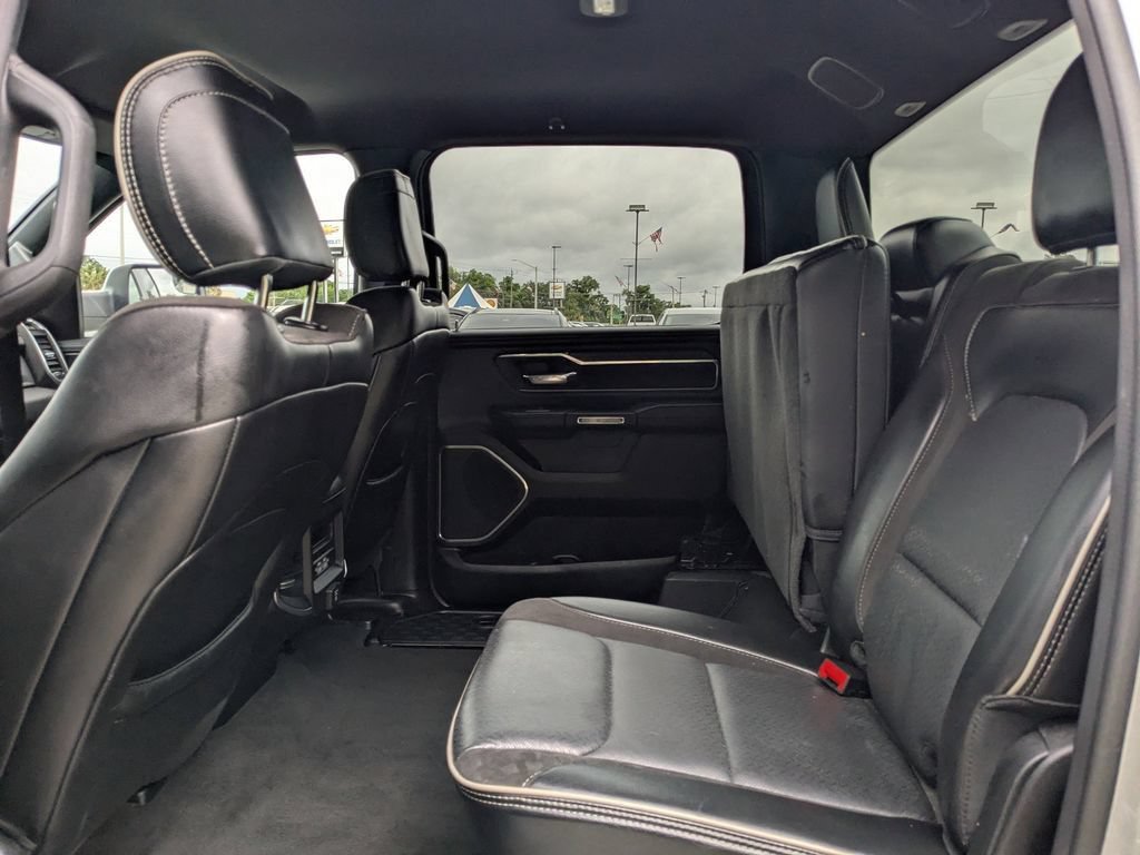 Used 2024 RAM 1500 Laramie AWD/4WD image 13