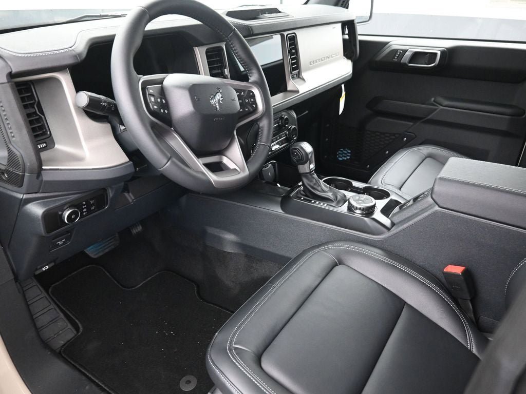 New 2026 Ford Bronco Outer Banks AWD/4WD image 9