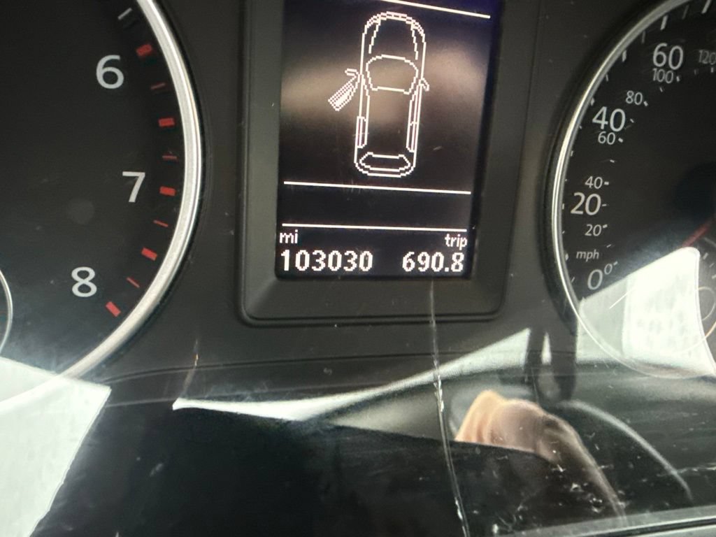 Used 2017 Volkswagen Tiguan S AWD/4WD image 9
