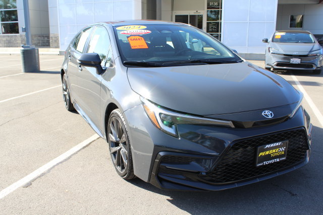 Certified 2024 Toyota Corolla SE w/ SE Premium Package FWD image 2