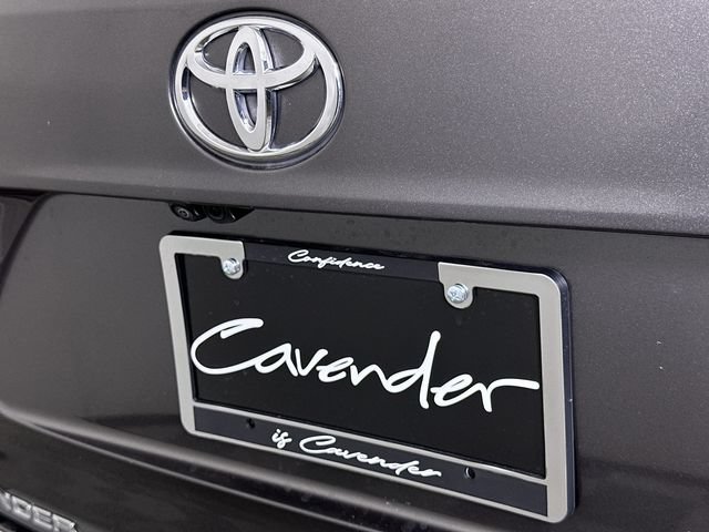 Used 2023 Toyota Highlander Platinum FWD image 32