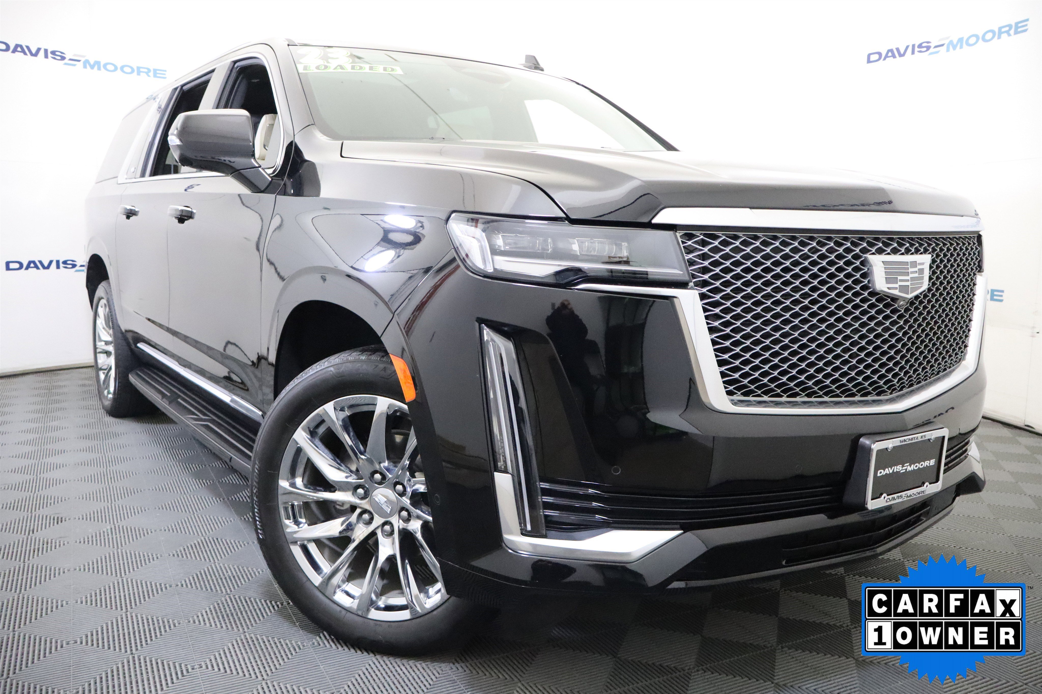 Used 2023 Cadillac Escalade ESV Premium Luxury w/ LPO, Radiant Package image 2