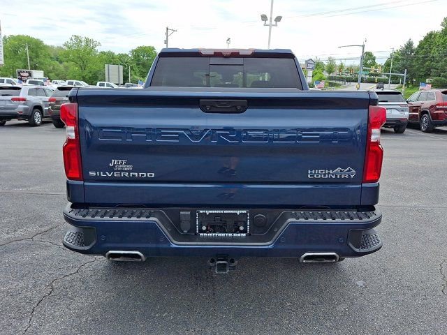 Used 2022 Chevrolet Silverado 1500 High Country w/ High Country Premium Package AWD/4WD image 7