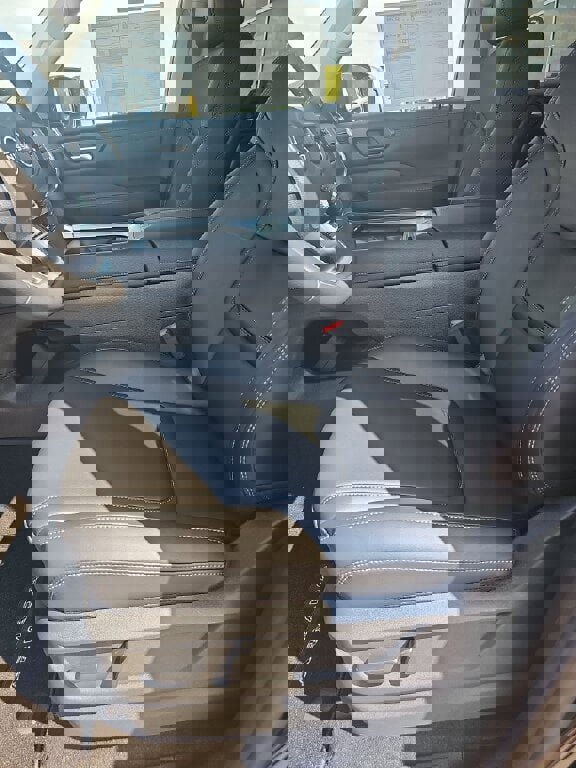 New 2026 Nissan Armada SV image 7