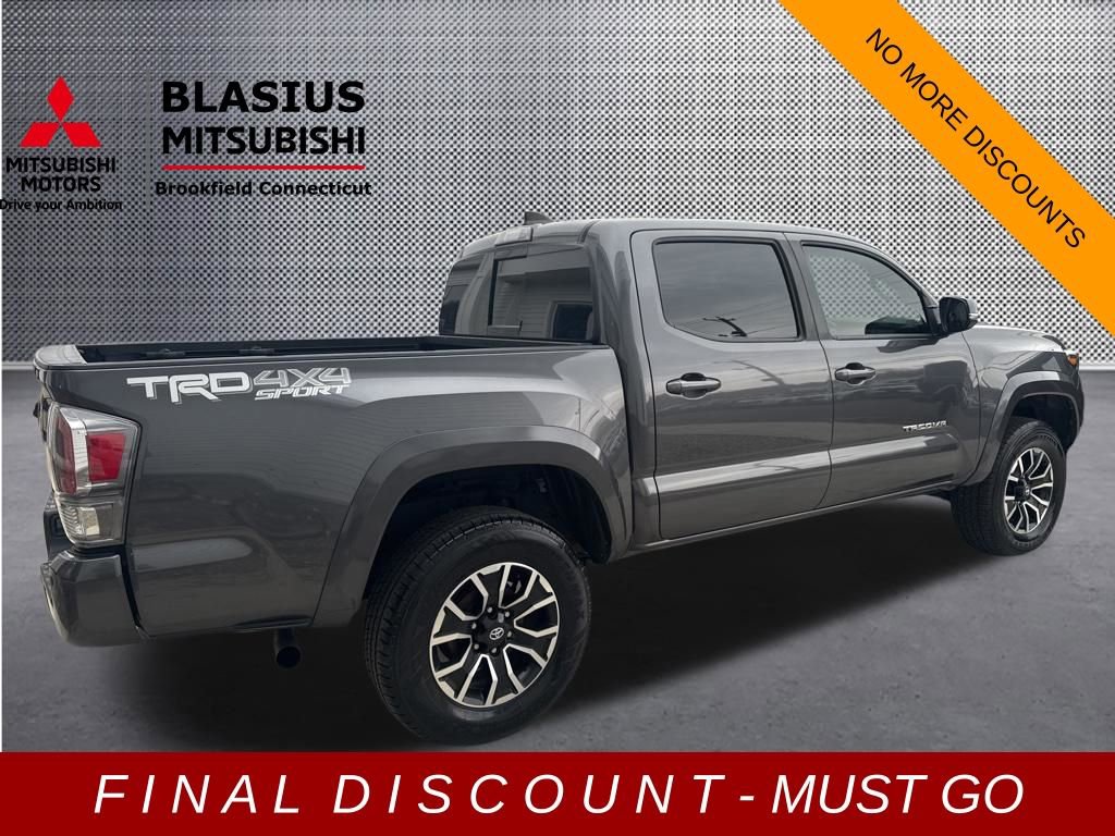 Used 2021 Toyota Tacoma TRD Sport w/ Technology Package image 11