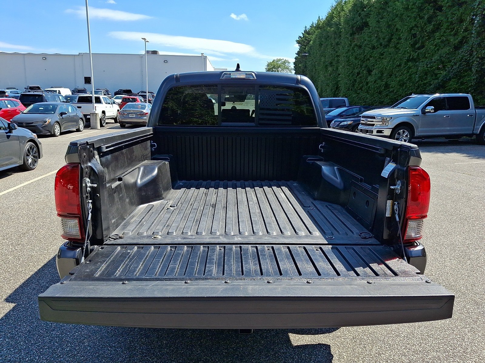 Certified 2023 Toyota Tacoma SR AWD/4WD image 29
