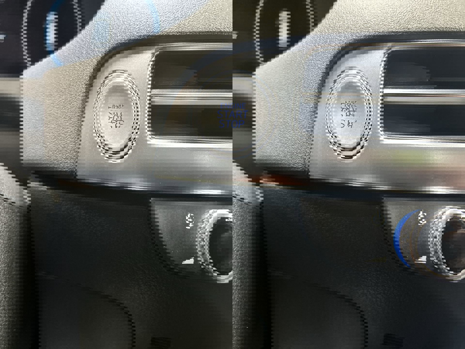 Used 2024 Hyundai Palisade Calligraphy image 18