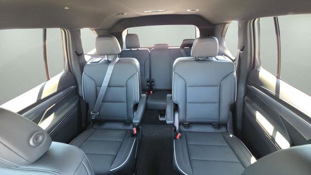 Used 2026 Buick Enclave Preferred w/ LPO, Floor Liner Package image 21