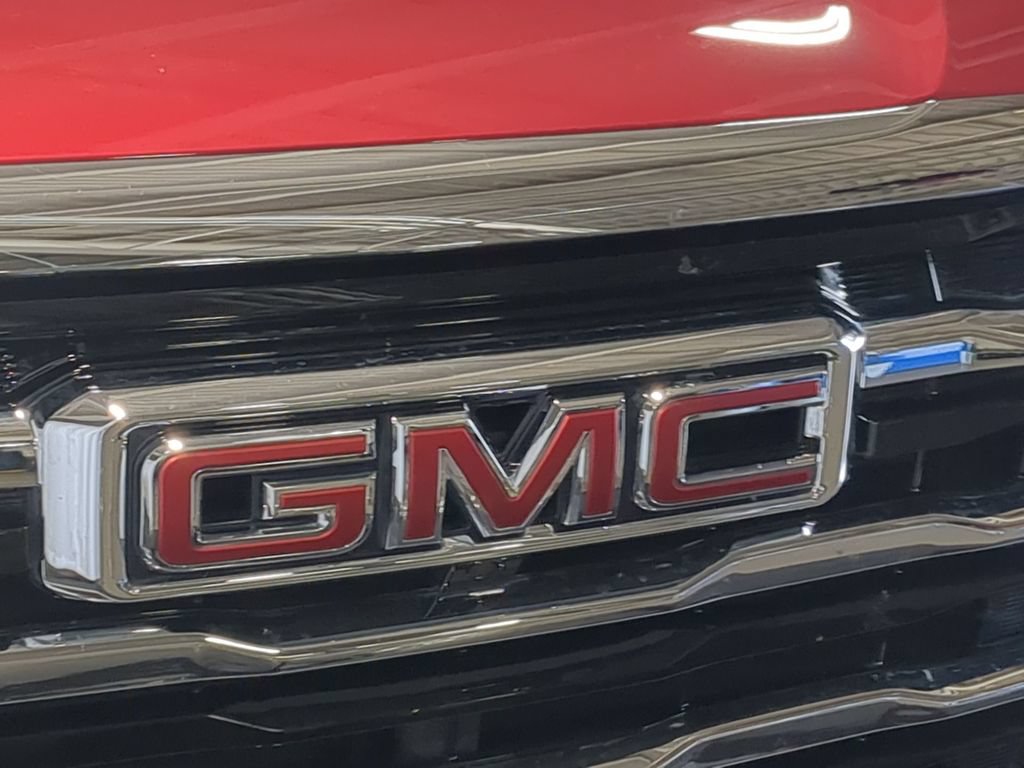 Used 2025 GMC Terrain Elevation FWD image 15