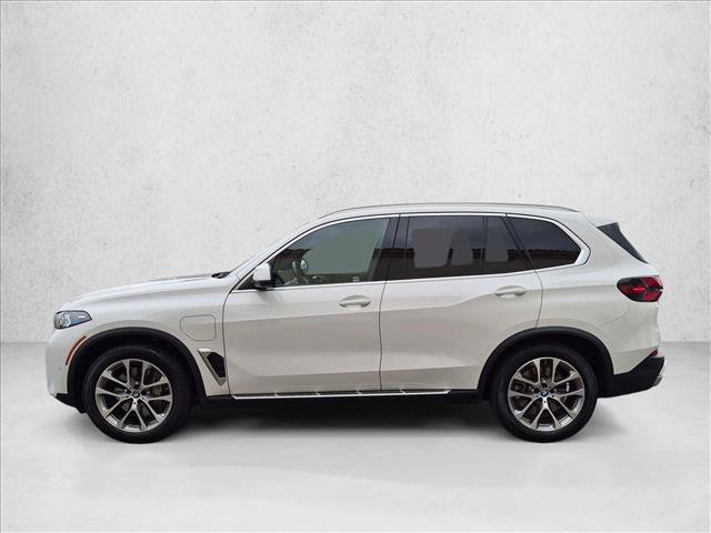 Used 2025 BMW X5 xDrive50e AWD/4WD image 9