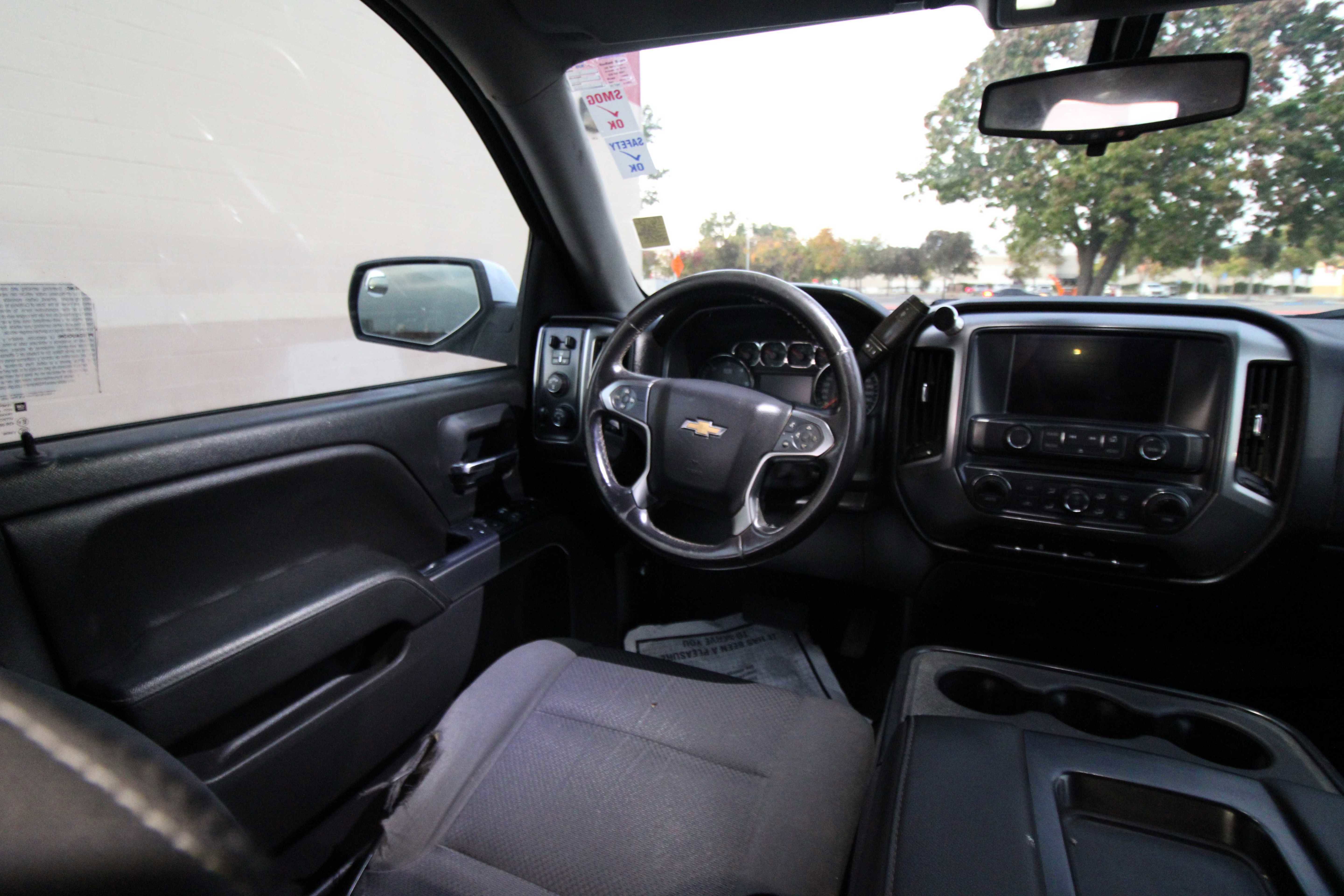 Used 2018 Chevrolet Silverado 1500 LT w/ All Star Edition image 11