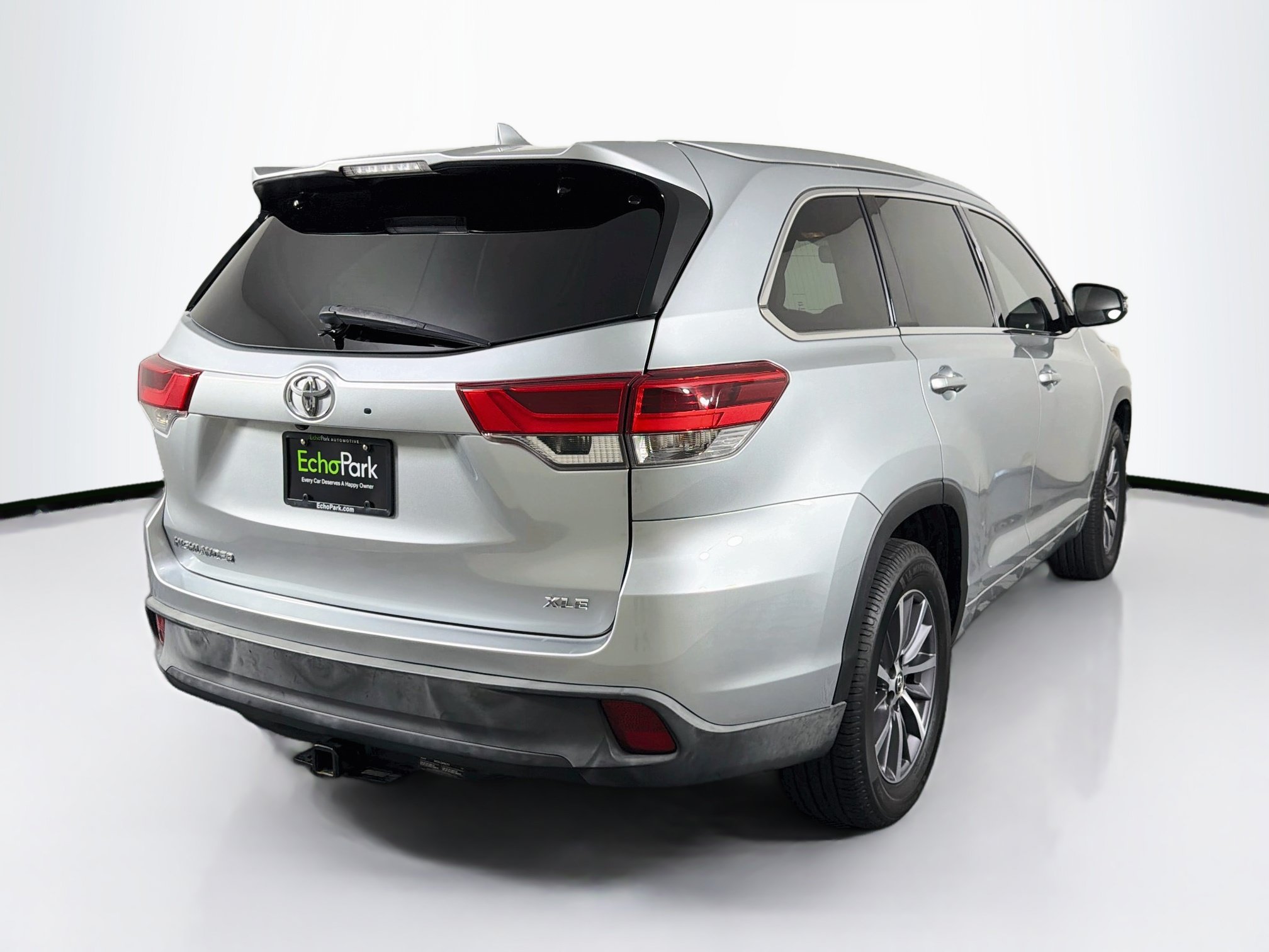 Used 2018 Toyota Highlander XLE FWD image 9